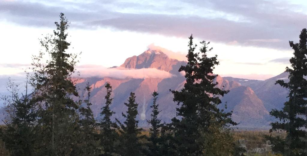 Alaska Garden Gate B&B Палмър Екстериор снимка