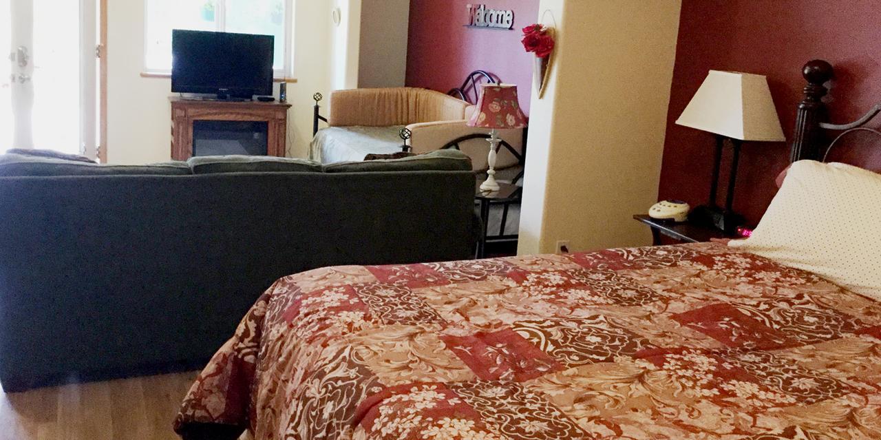 Alaska Garden Gate B&B Палмър Екстериор снимка