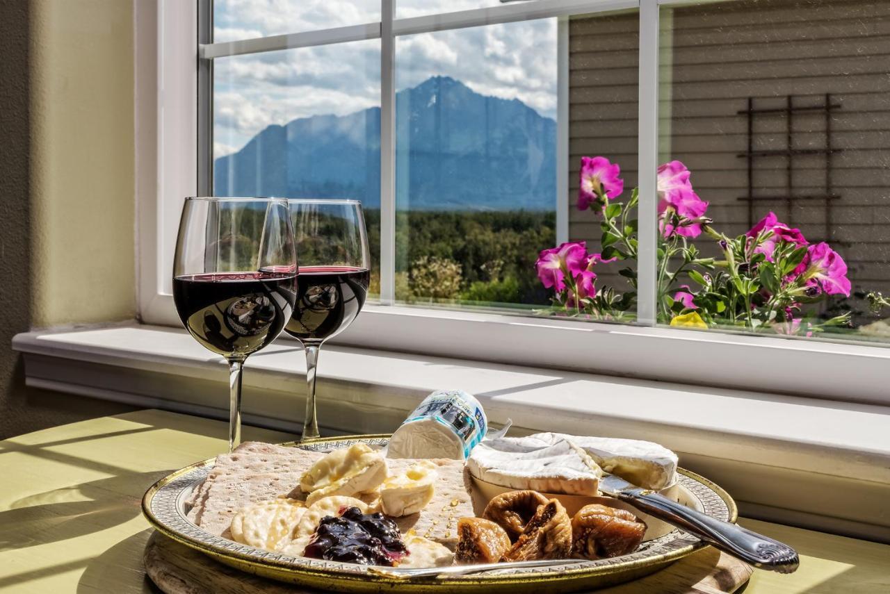 Alaska Garden Gate B&B Палмър Екстериор снимка